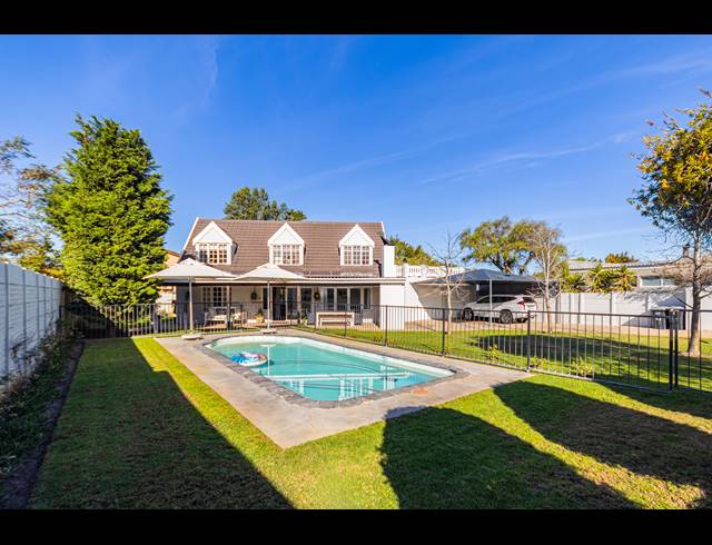 4 BEDROOM HOUSE FOR SALE IN FLAMINGO VLEI
